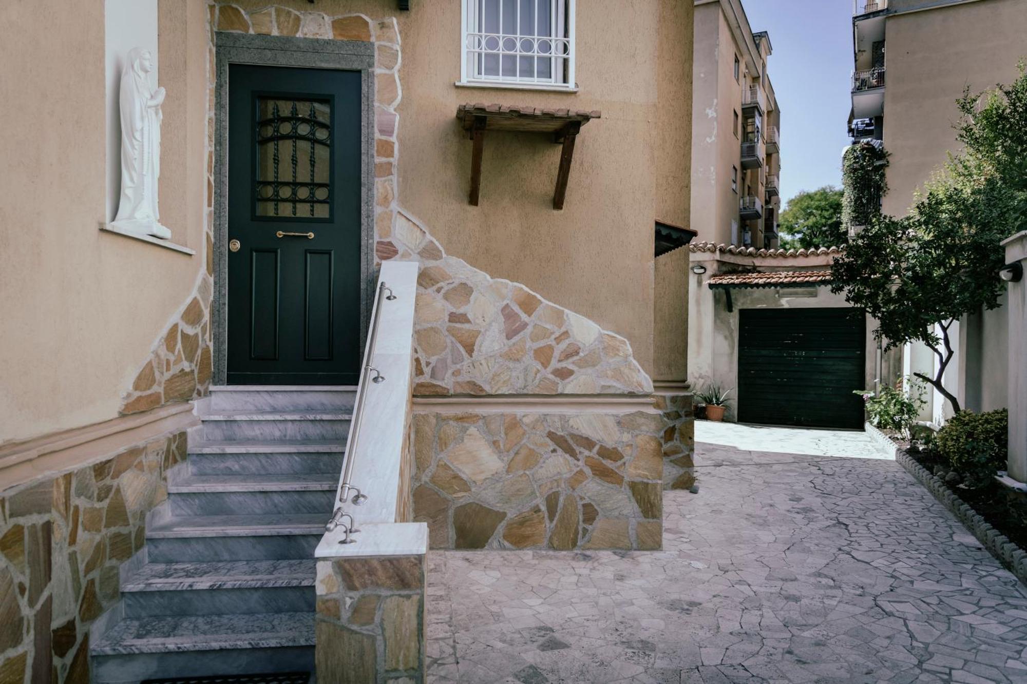 Guesthouse Aurora A.E. Roma Exterior foto